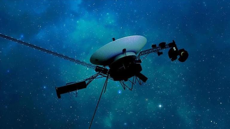Tarihi eşiğe adım adım 1977den beri yolda: Voyager 1, ışığın 24 saatte gittiği mesafeye yaklaşıyor