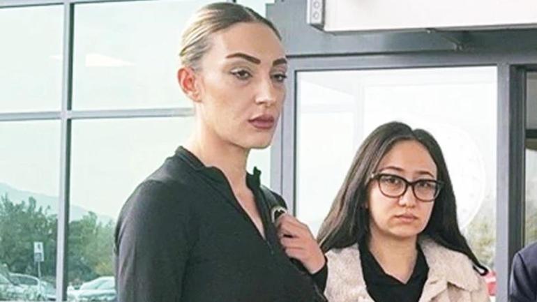 Ünlü şarkıcıya malkata tuzağı