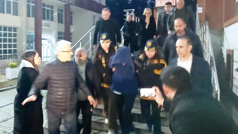 Ünlü şarkıcıya malkata tuzağı