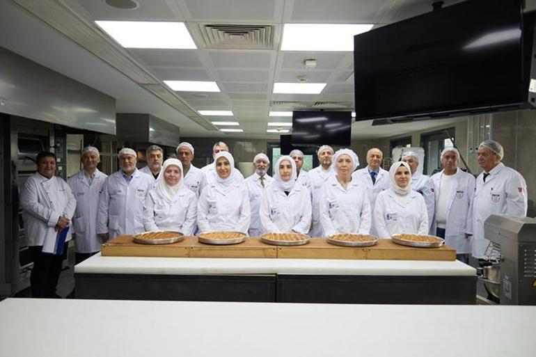 Kadın ustalar en iyi baklavayı yapmak için yarıştı