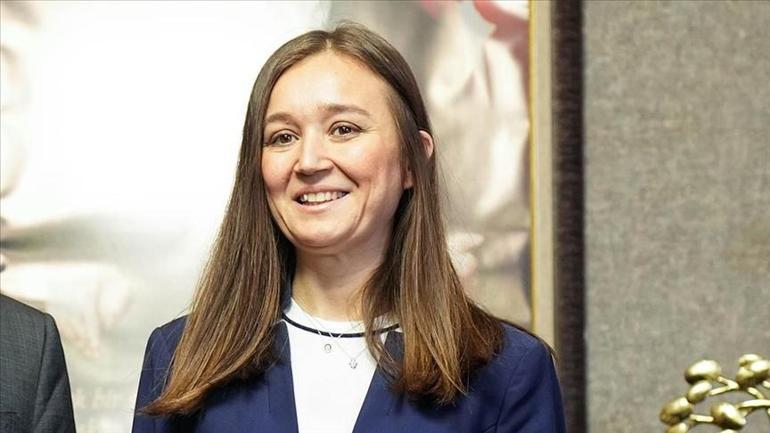 Şehzadeler Belediye Başkanı Gülşah Durbaya veda Özgür Özel gözyaşlarını tutamadı