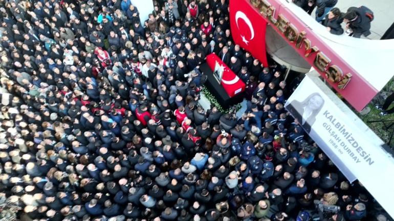 Şehzadeler Belediye Başkanı Gülşah Durbaya veda Özgür Özel gözyaşlarını tutamadı