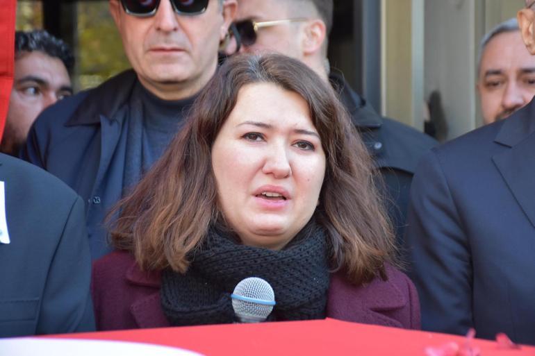 Şehzadeler Belediye Başkanı Gülşah Durbaya veda Özgür Özel gözyaşlarını tutamadı