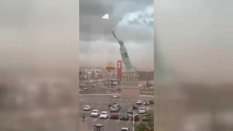 Brezilya’da fırtına dehşeti: Özgürlük heykeli yıkıldı