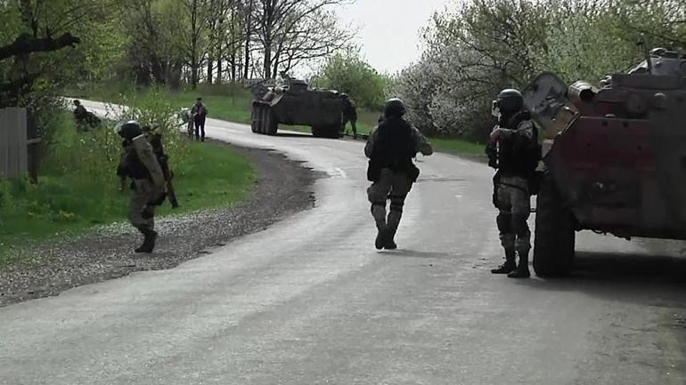 Erhan Afyoncu: Dünya, savaş hazırlığı dönemine geçti