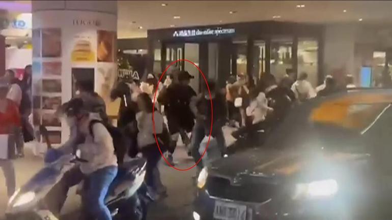 SON DAKİKA Tayvanda metro istasyonunda bıçaklı saldırı: 3 ölü