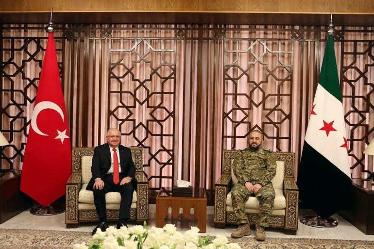 SON DAKİKA... Dışişleri Bakanı Hakan Fidan, Milli Savunma Bakanı Yaşar Güler ve MİT Başkanı İbrahim Kalından Suriyeye kritik ziyaret