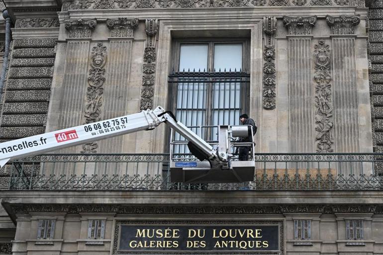 Tarihi soygun sonrası Louvre Müzesi’ne demir parmaklık önlemi