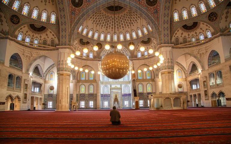 REGAİP KANDİLİ DUASI TÜRKÇE VE ARAPÇA OKUNUŞU | Diyanete göre Regaip Kandilinde hangi dualar okunur Regaip Kandilinde okunacak dua ve sureler