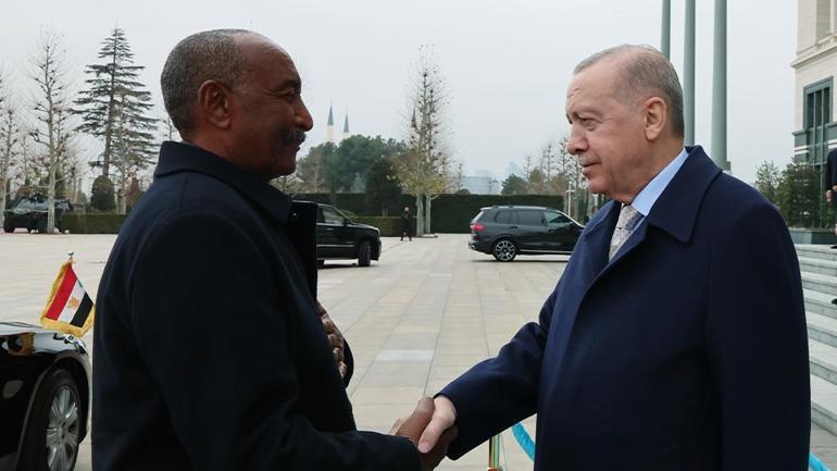 Cumhurbaşkanı Erdoğan, Abdulfettah el Burhanı resmi törenle karşıladı