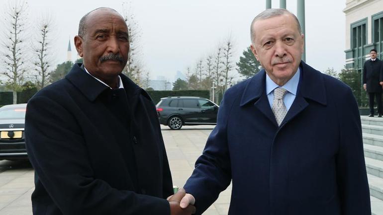 Cumhurbaşkanı Erdoğan, Abdulfettah el Burhanı resmi törenle karşıladı