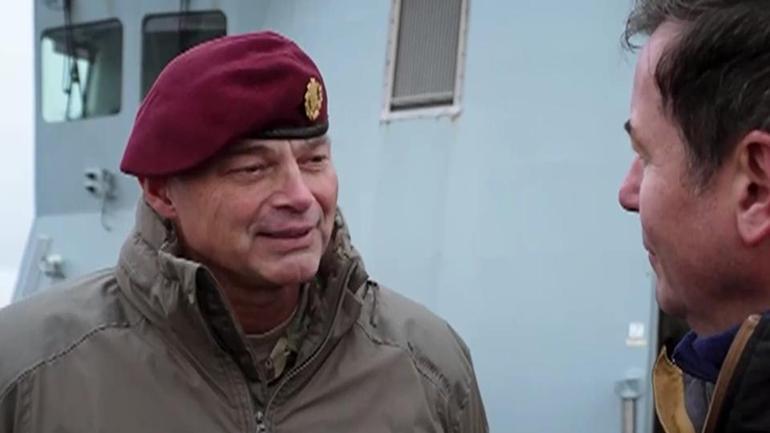 Grönland için buz gibi savaş