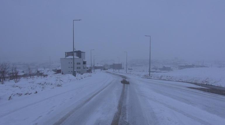Ağrı ve Hakkari beyaza büründü