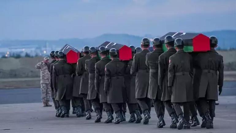 Ankaradaki uçak kazasında hayatını kaybeden Libyalı askerlere resmi törenle uğurlandı