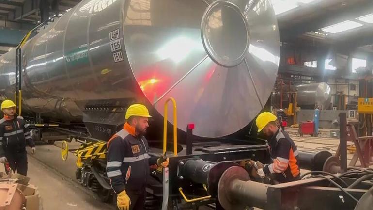 Yerli yük vagonu Milli Savunma Bakanlığına teslim