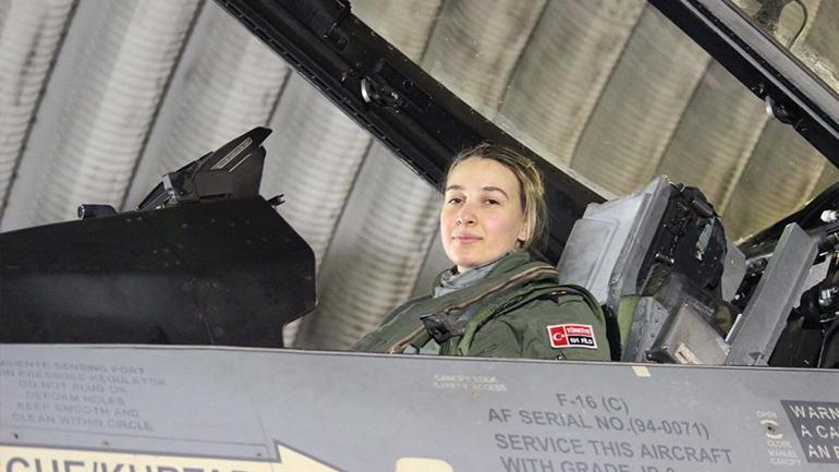 Türk askeri yeni yıla görev başında girdi