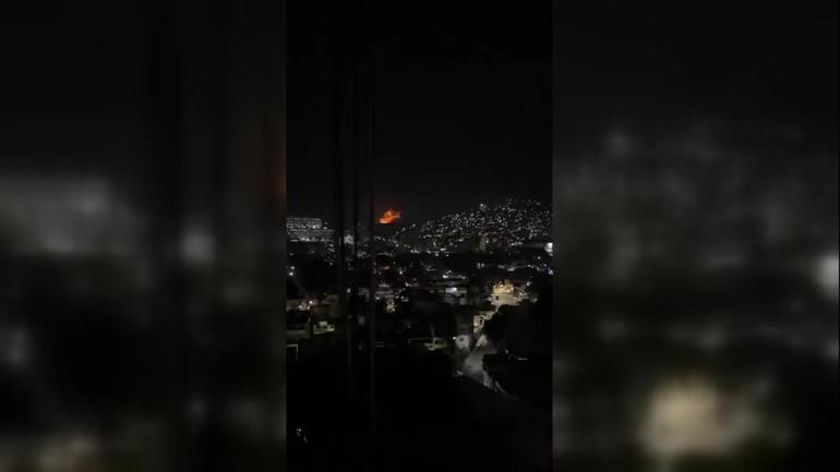 SON DAKİKA... Venezuelada peş peşe patlamalar Trump açıkladı: Maduro ve eşini yakaladık