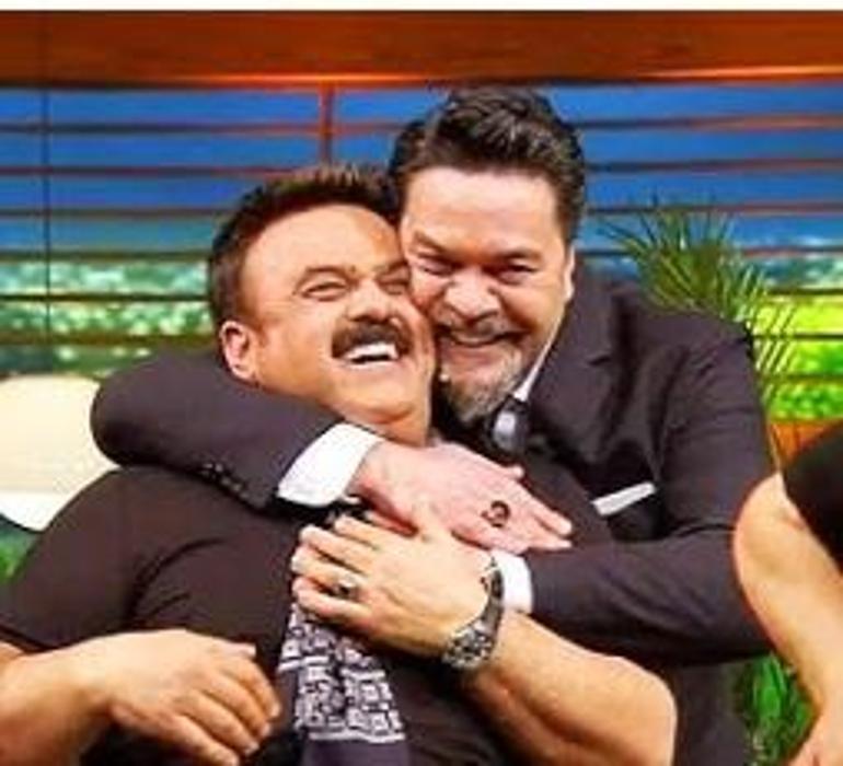 Beyazla Joker bugün başlıyor: Ünlü şovmene dostlarından mesaj var...