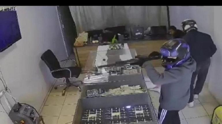 Hatayda 3 dakikada milyonluk vurgun