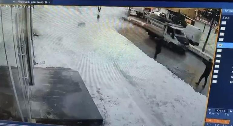  Çatıdaki kar kütlesi 21 yaşındaki Ayşeyi hayattan kopardı