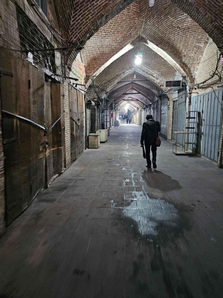 Tebriz Kapalı Çarşıda esnaf kepenk kapattı