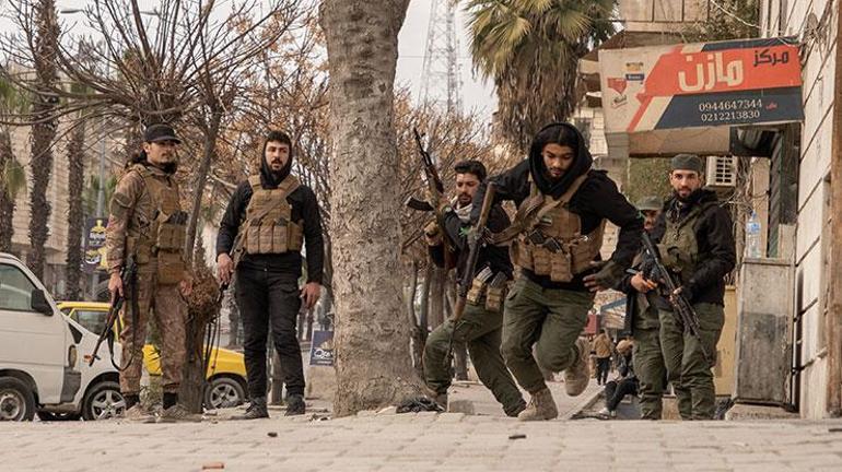 SON DAKİKA... Terörün kökü kazınacak YPGye yeni operasyon: Şeyh Maksutta terör mevzileri vuruluyor