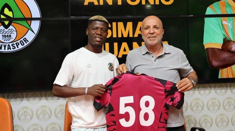 Fenerbahçe ile transferde adı anılıyordu Hasan Çavuşoğlu’ndan Maestro açıklaması