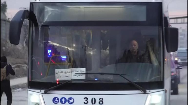 O anlar CNN TÜRKte: YPGliler otobüslerle kentten çıkarıldı