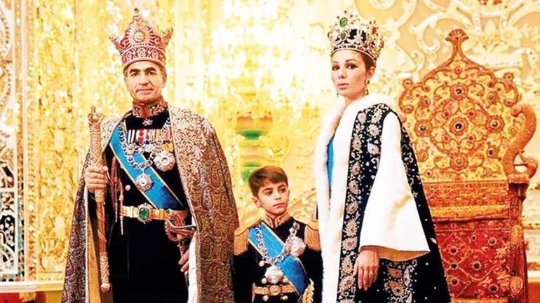 47 YILDIR TAHTI BEKLİYOR İranda protestolar alevlendi: Sürgündeki Rıza Pehleviden işgal edin çağrısı