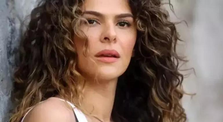 GAMZE TOPUZ KİMDİR Celil Nalçakanla El Ele Görüntülenen Gamze Topuz Kaç Yaşında, Nereli İşte Oynadığı Diziler ve Filmler...