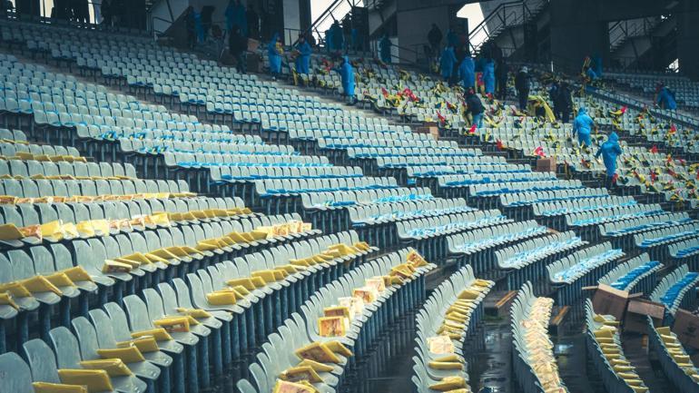 FENERİUM YAĞMURLUK SATIŞA ÇIKTI MI: Fenerbahçe yağmurluk ne kadar Nereden satın alınır