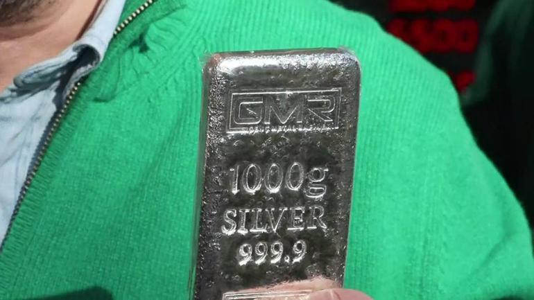 Altın ve gümüş doları tahtından mı etti