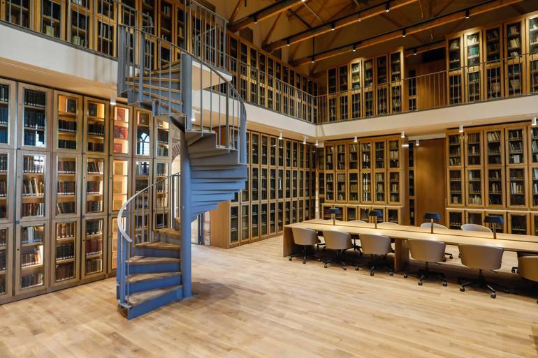 Bakan Ersoy rekor rakamı verdi: Rami Kütüphanesini 7.7 milyon kişi ziyaret etti