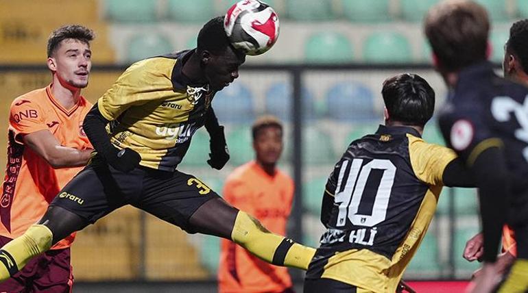 Trabzonspor, Kupa’da İstanbulspor’u farklı geçti