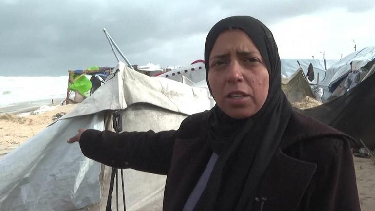 Fırtına ve sağanak Gazzeyi vurdu, çadırları su bastı