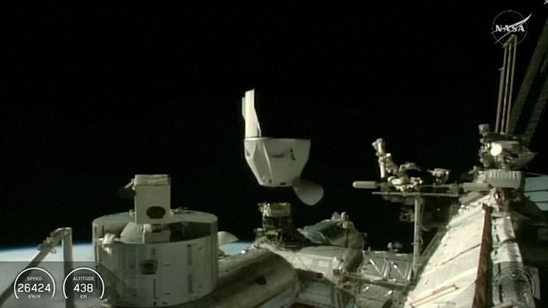 UZAYDAN İLK TIBBİ DÖNÜŞ | Tarihi tahliye tamamlandı