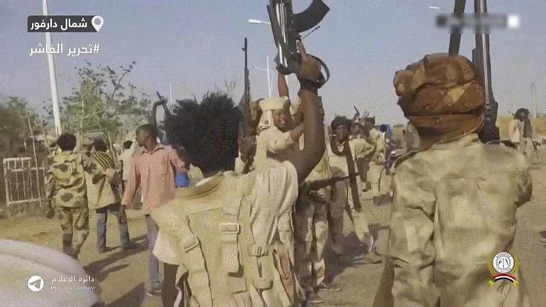 CNN TÜRK görüntüledi: Savaşta vurulan Sudan TV binası kullanılamaz halde