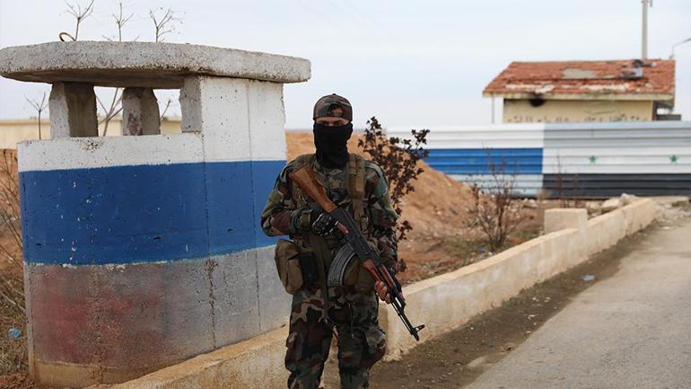 Suriye ordusu Rakkaya ilerliyor: YPG/SDG bölgeden süpürülüyor CNN TÜRK canlı yayınla sahada