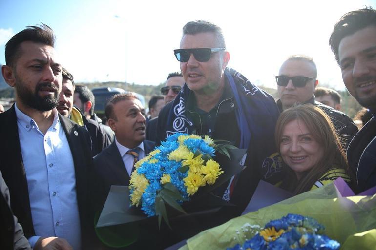  Fenerbahçe Başkanı Saran, Alanyada kütüphane açılışına katıldı