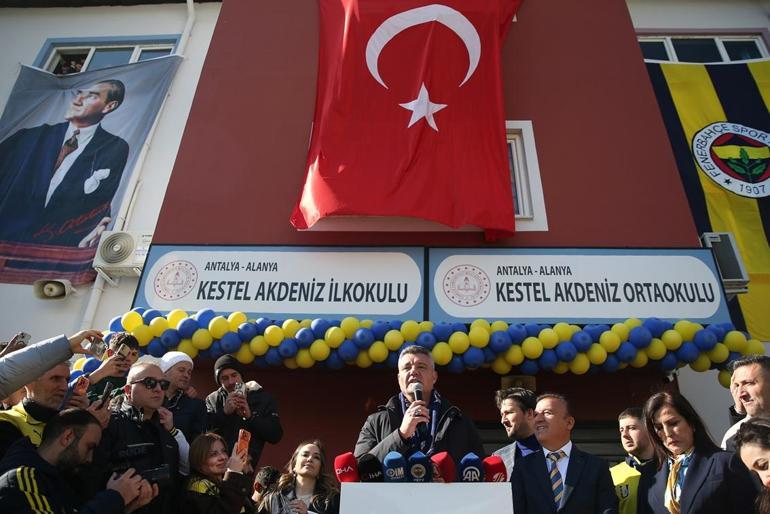  Fenerbahçe Başkanı Saran, Alanyada kütüphane açılışına katıldı