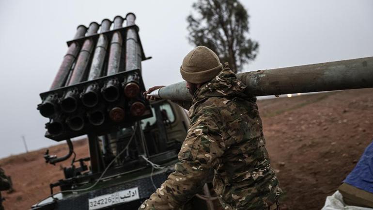 Terör örgütü SDG teslim bayrağı çekti Şara tek lider: İşte 14 maddelik anlaşma