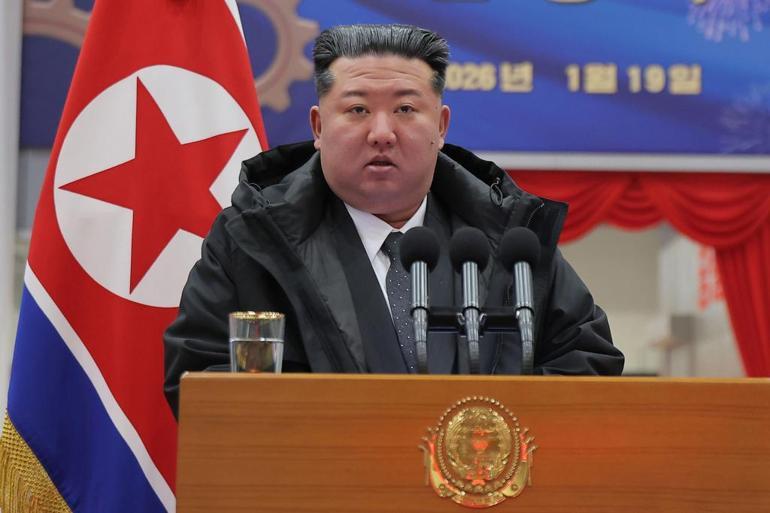 Kim Jong-un’dan dikkat çeken hamle: Zehir zemberek sözlerle, herkesin gözü önünde kovdu