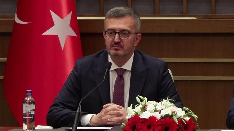 Sınırda bayrak provokasyonuna tepkiler gecikmedi