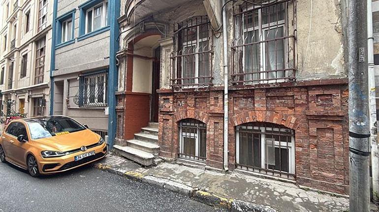 Beyoğlunda İngiliz profesör ölü bulundu Sabah kendi ülkesine gidecekmiş