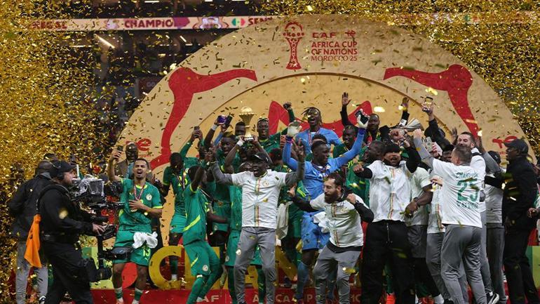 Afrika Kupasını kazanan Senegalli futbolculara 1,5 dönüm arsa