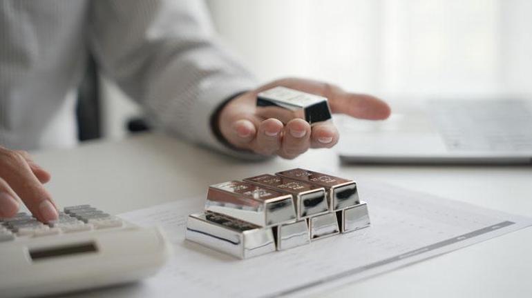 Denge değişti: Yatırımcı nereye bakmalı | İslam Memiş’ten kritik uyarı: Gümüşte bu seviyeler riskli