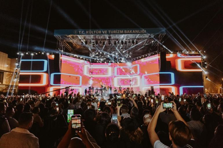 Bakan Ersoy 2026 Türkiye Kültür Yolu Festivali çalışmalarını resmen başlattı: Bu yıl 26 şehirde festival var