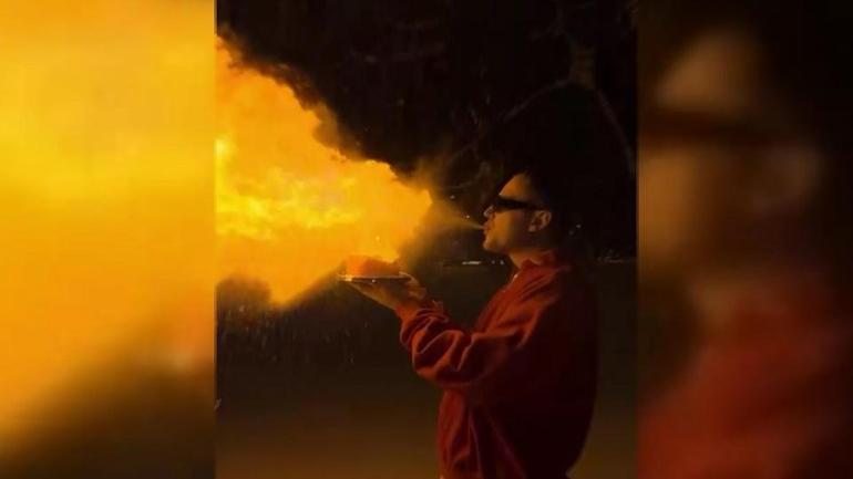 Bu da EJDERHA üfleyişi O eğlencenin sonu hastanede bitebilir...