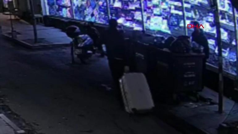 SON DAKİKA CESEDİ BÖYLE TAŞIMIŞLAR: İstanbul Şişlide çöp konteynerinde başı olmayan kadın bulundu