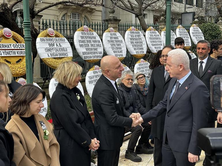  Gözyaşları içinde toprağa verildi